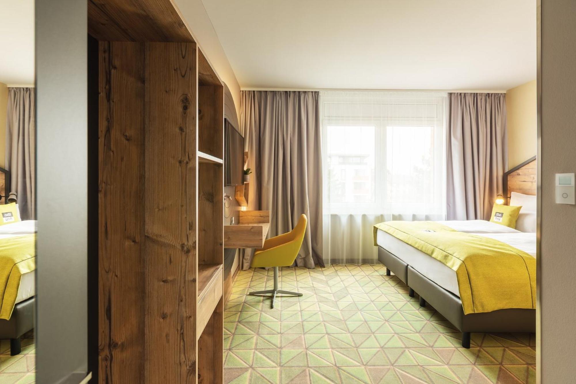Holiday Inn - The Niu, Mill Cologne Muelheim, An Ihg Hotel Ngoại thất bức ảnh