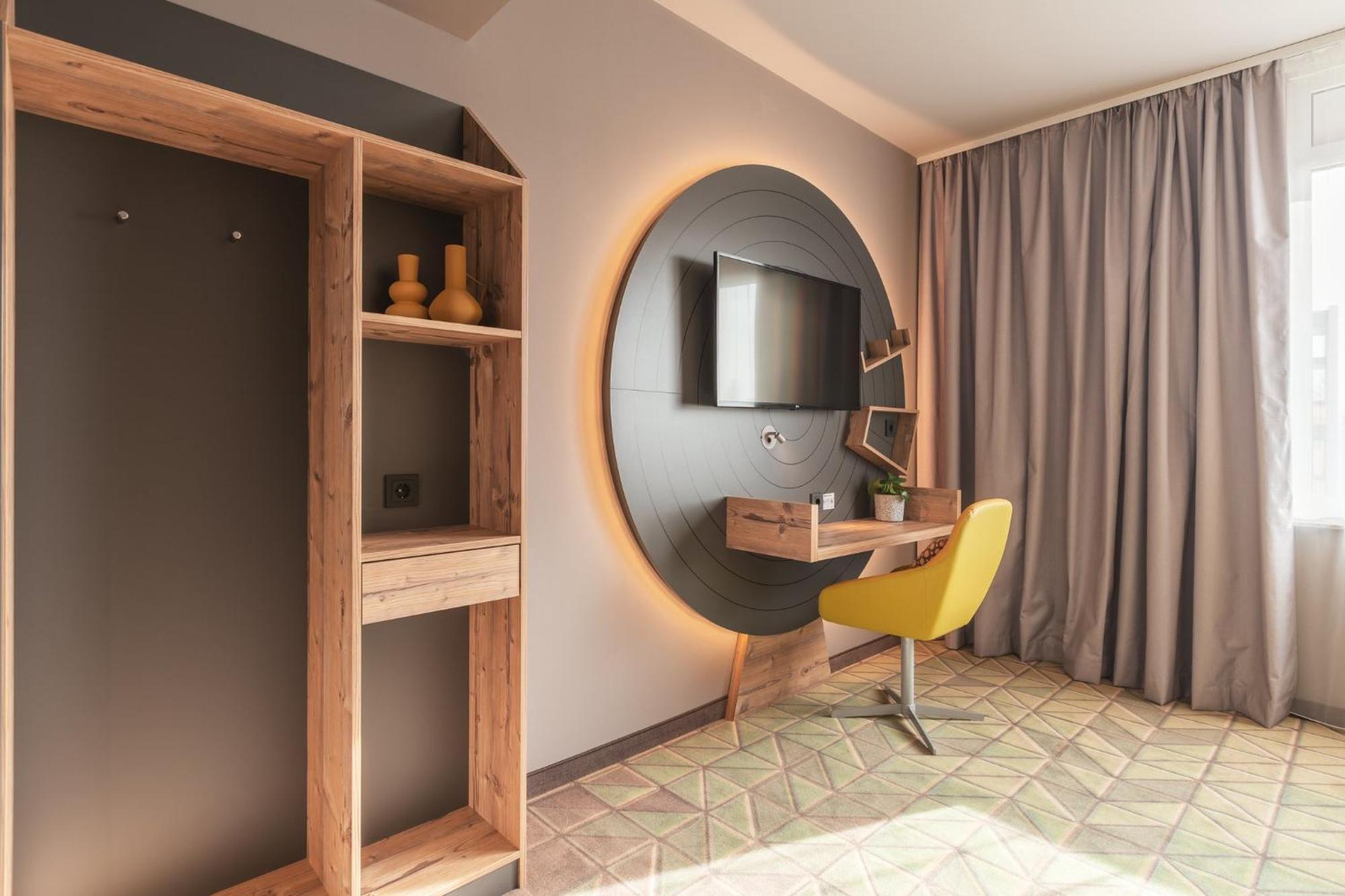 Holiday Inn - The Niu, Mill Cologne Muelheim, An Ihg Hotel Ngoại thất bức ảnh