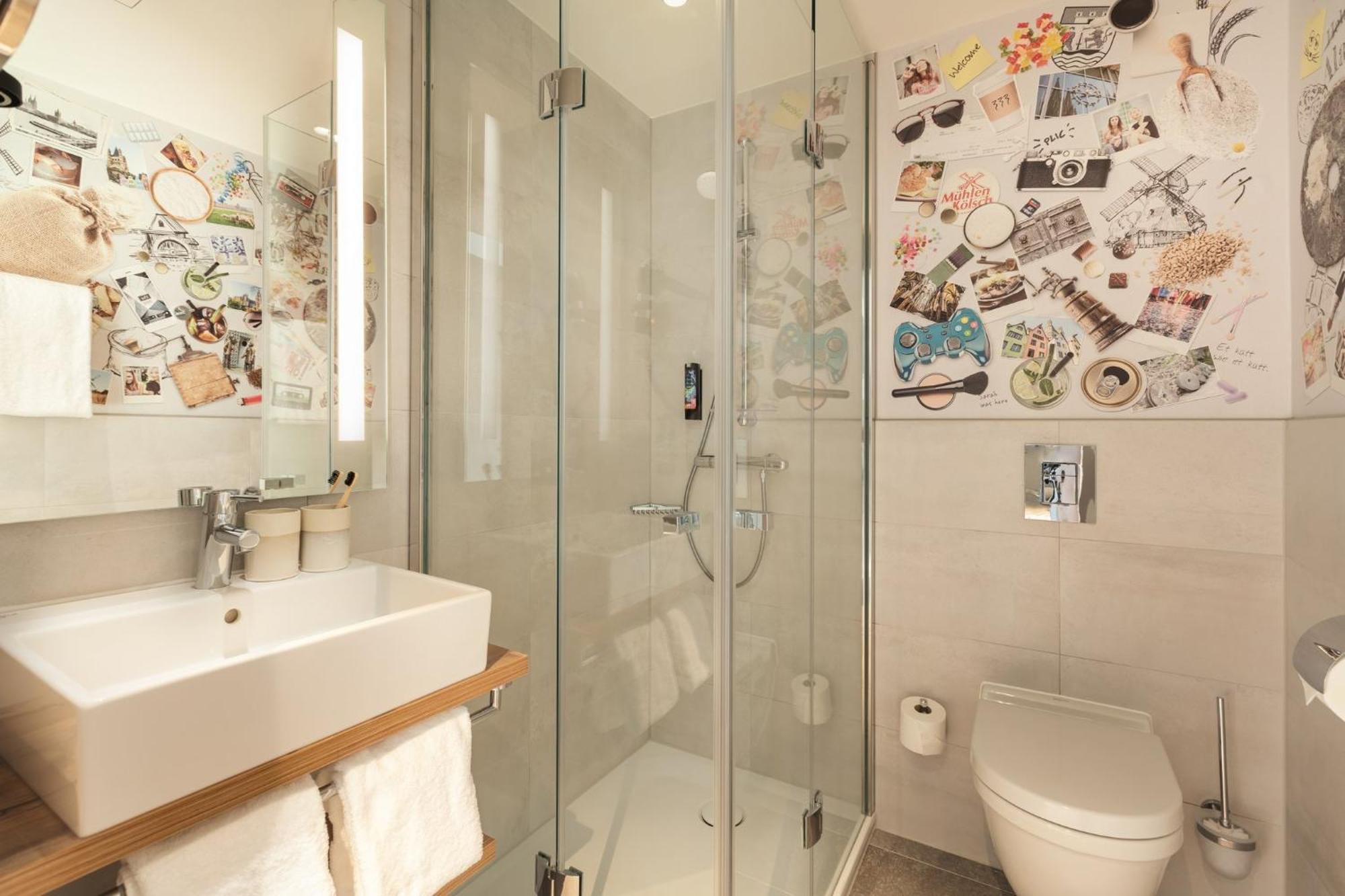 Holiday Inn - The Niu, Mill Cologne Muelheim, An Ihg Hotel Ngoại thất bức ảnh