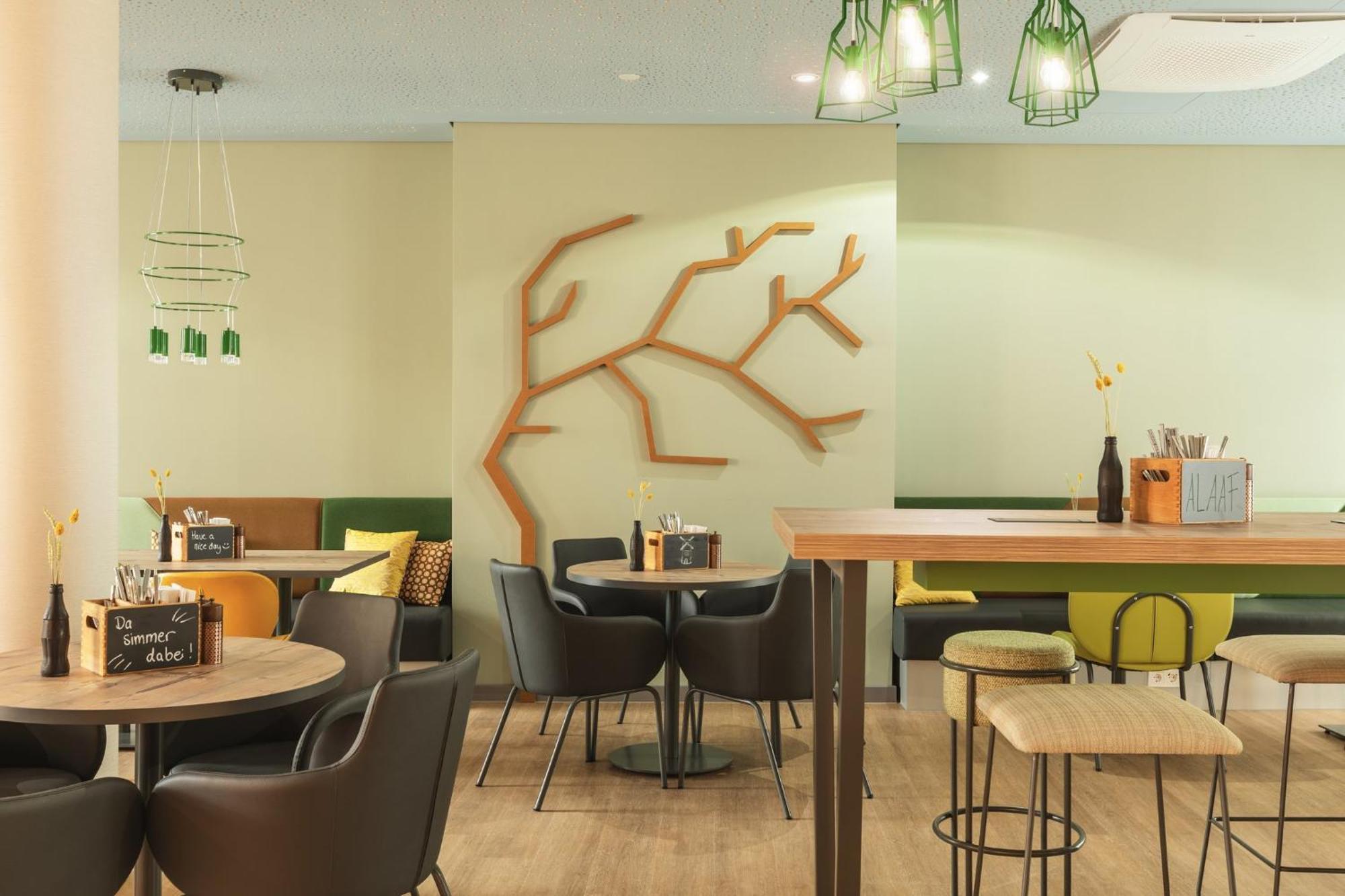 Holiday Inn - The Niu, Mill Cologne Muelheim, An Ihg Hotel Ngoại thất bức ảnh